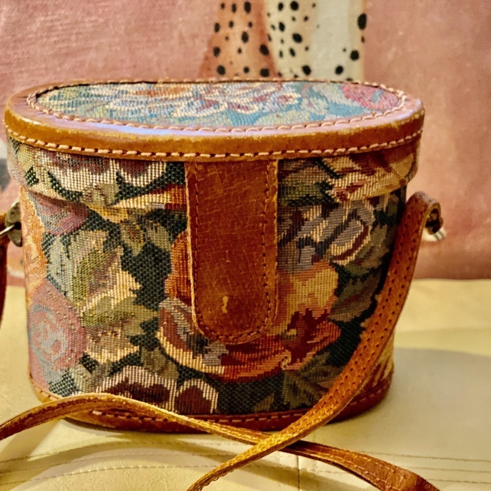 Beautiful vintage floral canvas and leather strap